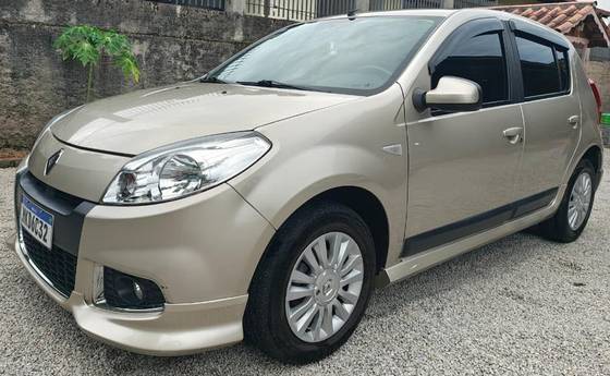 RENAULT SANDERO 1.6 PRIVILÉGE 16V FLEX 4P AUTOMÁTICO